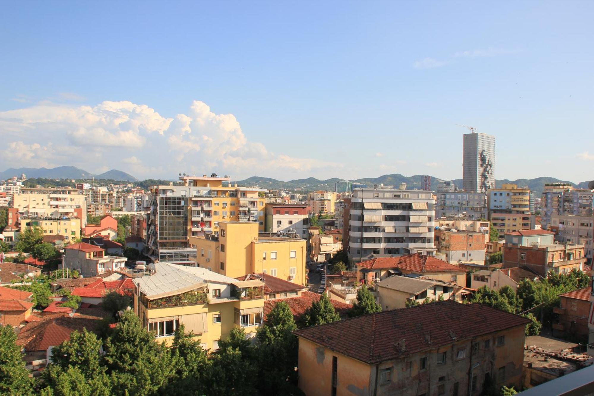 Tirana Cityscape Екстер'єр фото